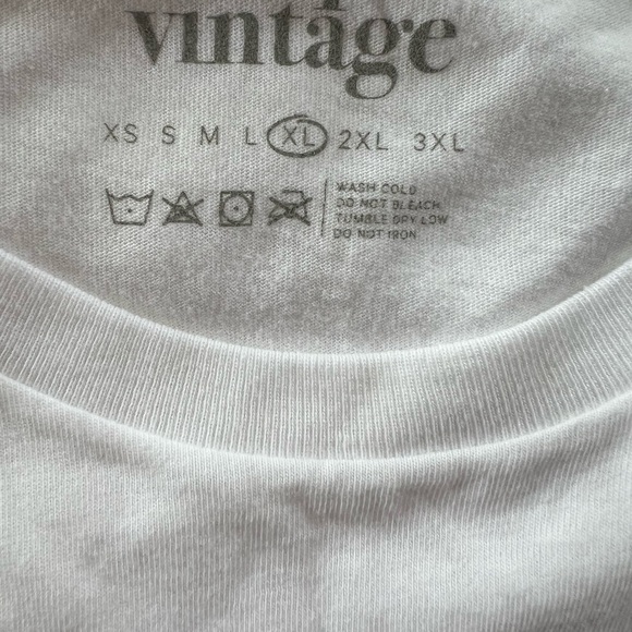 Unique Vintage Over It Tee - Picture 3 of 3
